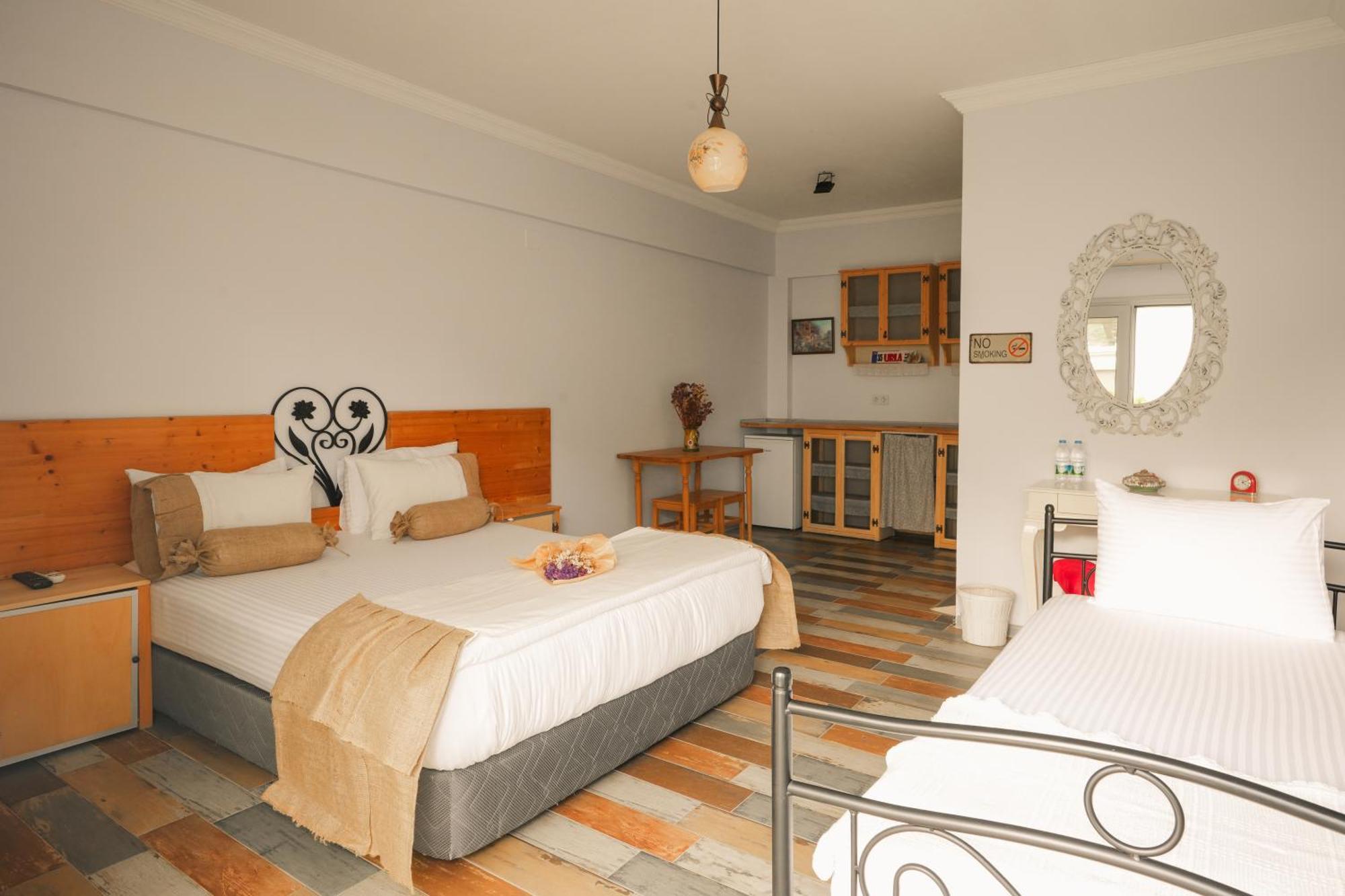La Vida Otel Урла Экстерьер фото