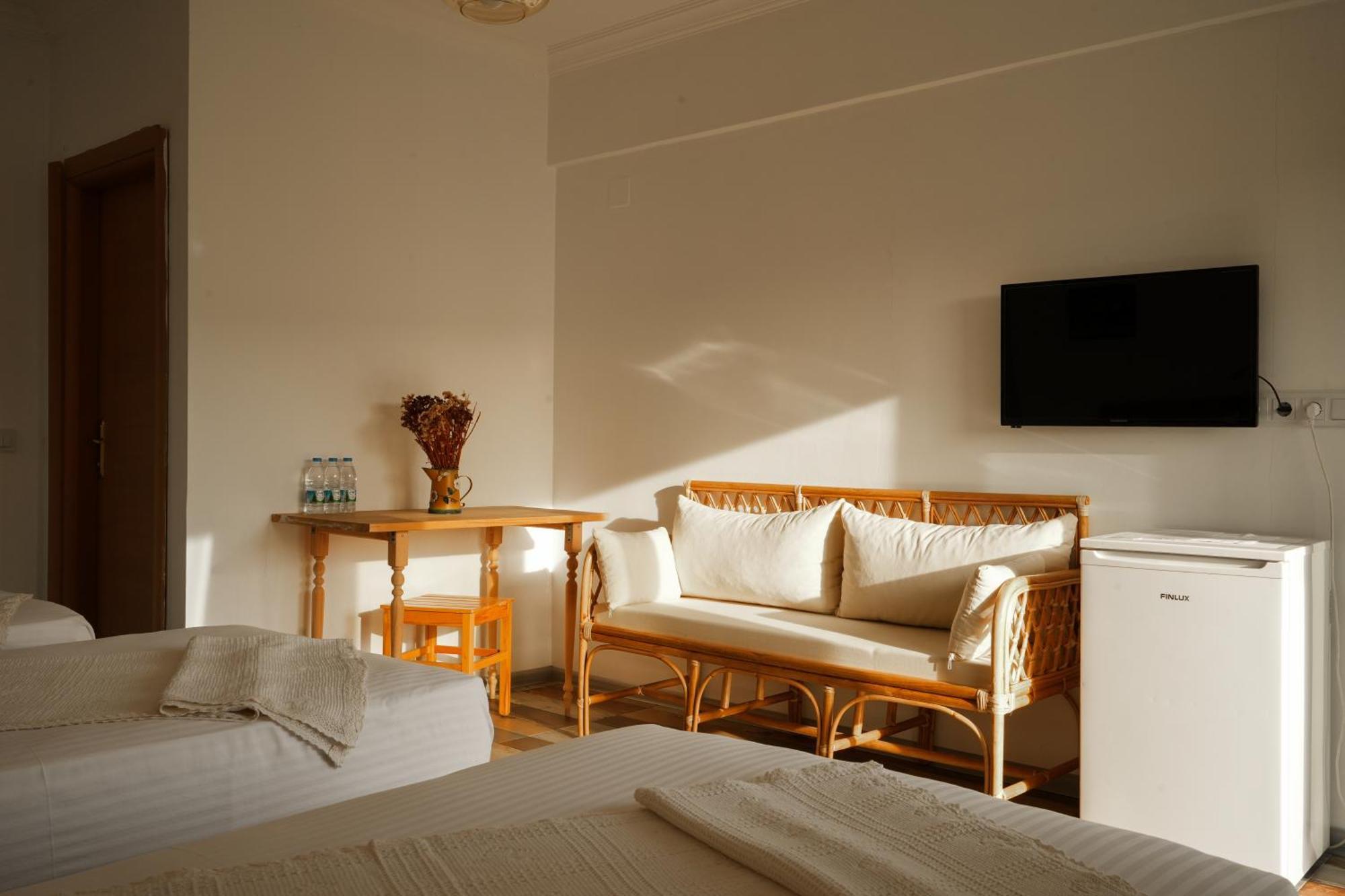 La Vida Otel Урла Экстерьер фото