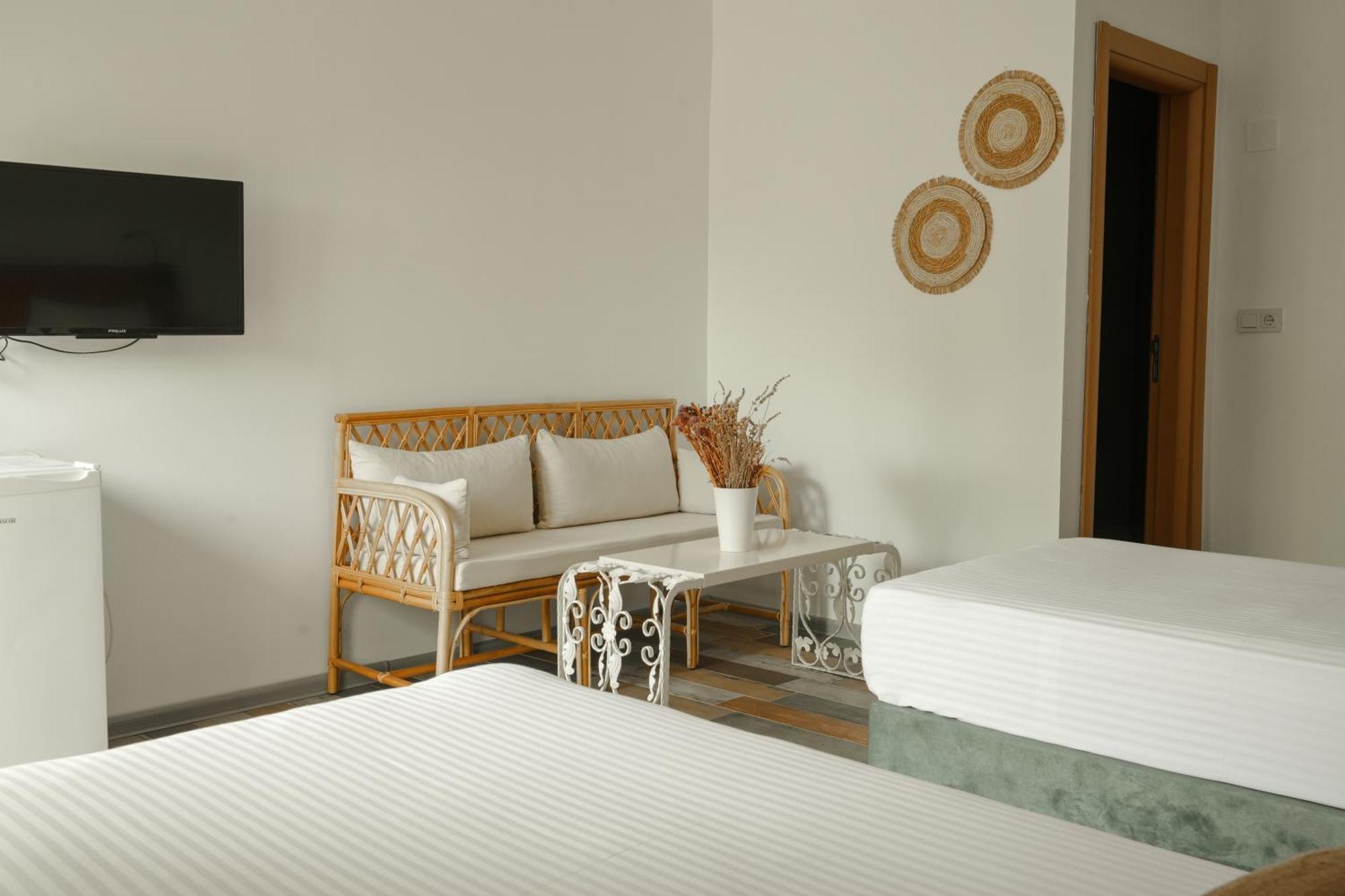 La Vida Otel Урла Экстерьер фото