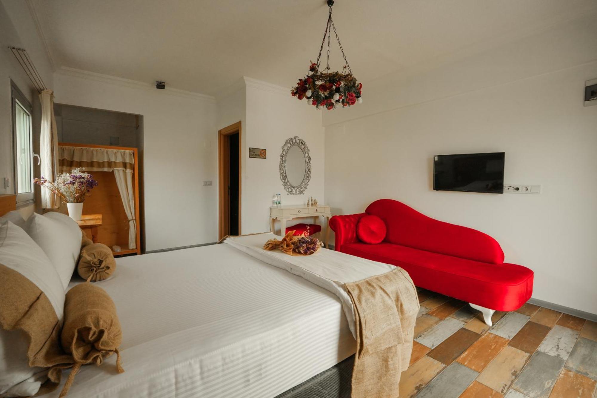 La Vida Otel Урла Экстерьер фото